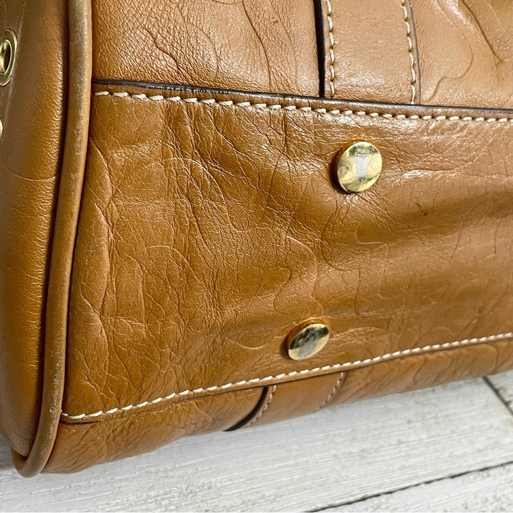 SOLD‼️ TOUS Bear Signature Leather Barrel Tassel Shoulder Bag - Picture 11 of 14